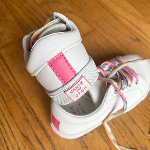 Toddler girls Janie & Jack white sneakers rainbow laces